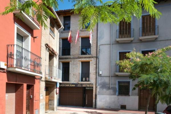 Apartamentos Turisticos Plaza San Juan 2 Tudela Kültér fotó